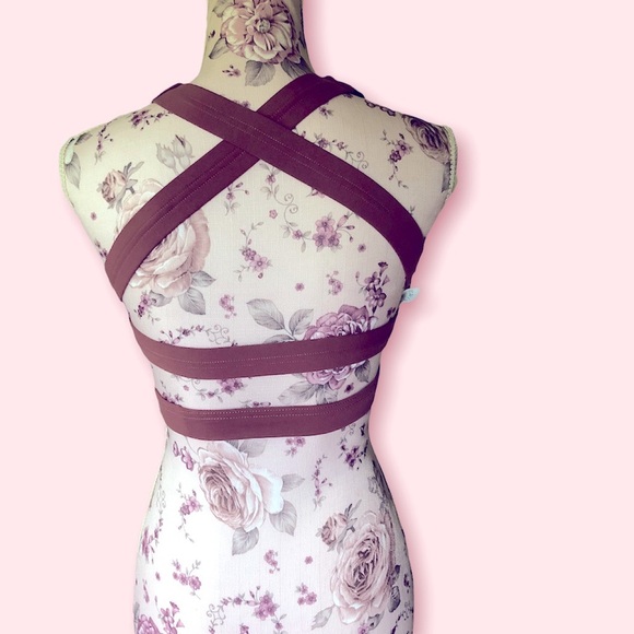 Racer Back Sports Bra - Picture 2 of 3